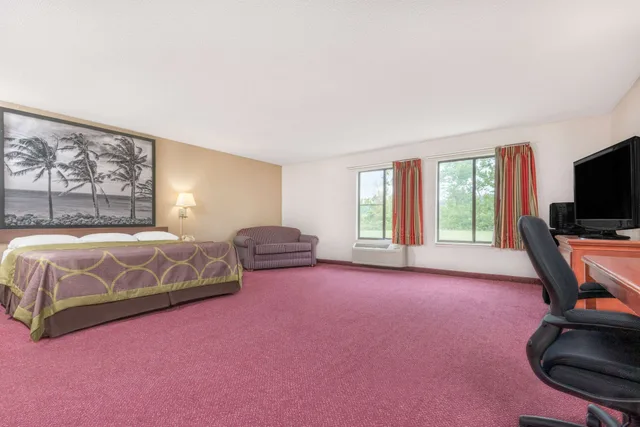 جناح بسرير كينج، Super 8 by Wyndham Vincennes 5/7