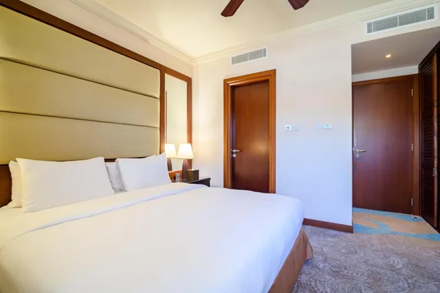 2 Bedrooms, Garden, Family, Villa, King Bed, Beach Front, Dining Area, Private Garden, Terrace، Danat Jebel Dhanna Resort 1/6