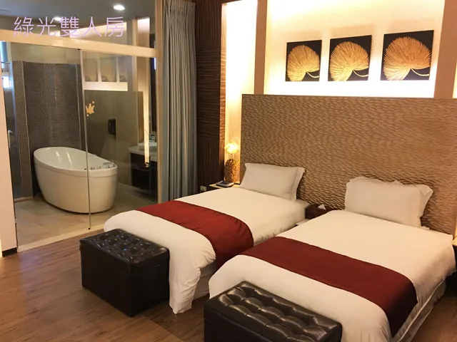 Standard, Twin Beds, River Forest Resort Hotel 2/2