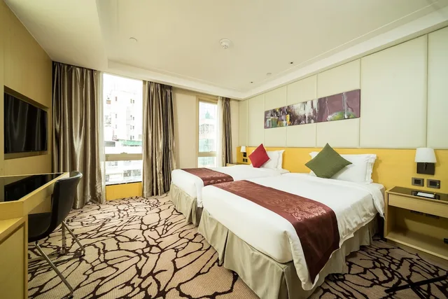Deluxe, Queen Bed, City View, Eco Tree Hotel 8/10