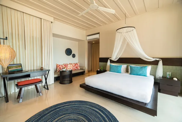 Rasa, King Bed, Ocean Front, Buri Rasa Village Phangan 1/3