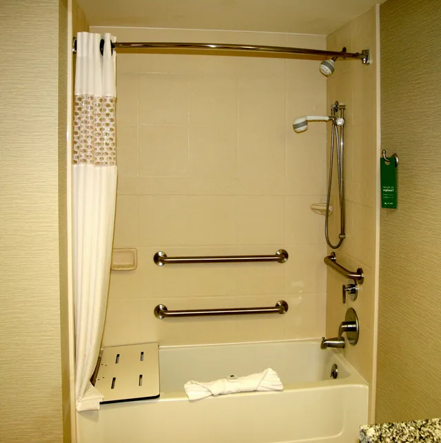 استوديو بسرير كينج لذوي الإعاقة، Hampton Inn and Suites Salt Lake City / Univ Foothill Dr UT 2/2
