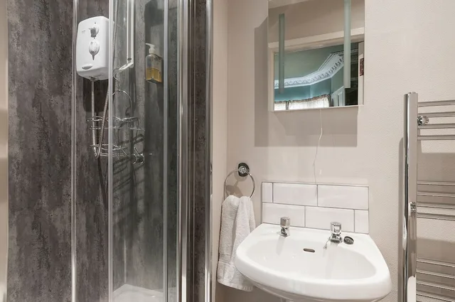 غرفة عائلية بسرير مزدوج وسريرين منفصلين، Aynetree Guest House 1/2
