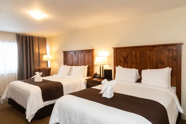 Room, 2 Queen Beds, Hill Side، Hidden Valley Resort, Ascend Hotel Collection 1/8