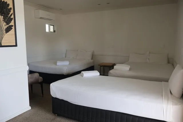 1 Bedroom, Classic, Triple, Park Avenue Hotel Motel 3/7