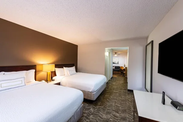 Suite, Queen Bed, Sofa, Bathtub, Accessible, Springhill Suites Houston Medical Center Nrg Park 2/8