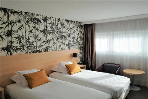 غرفة بسريرين منفصلين، Hotel Inn Paris CDG Airport 1/1
