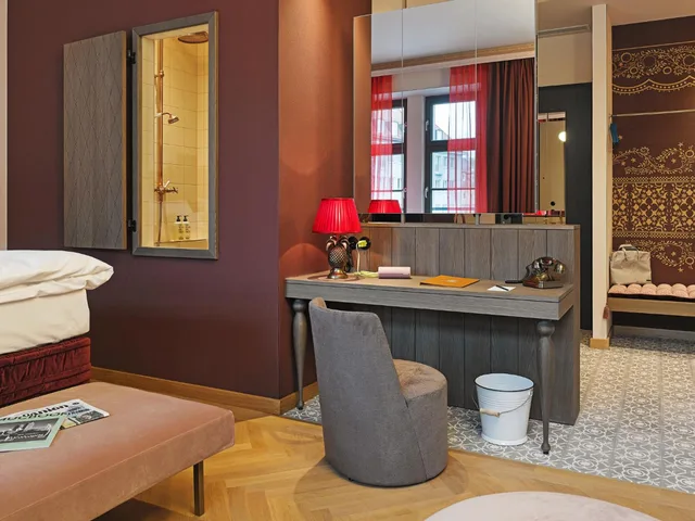 Room, King Bed, Xl، 25hours Hotel The Royal Bavarian 10/10