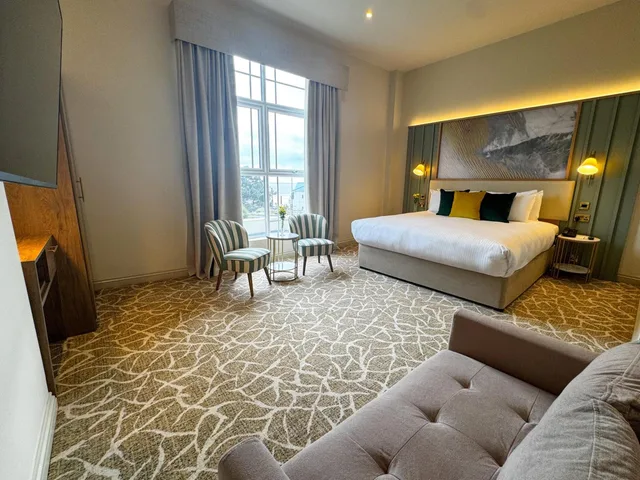 Family 3, Double Bed, Sea View, Sofa, Hermitage Hotel 1/1