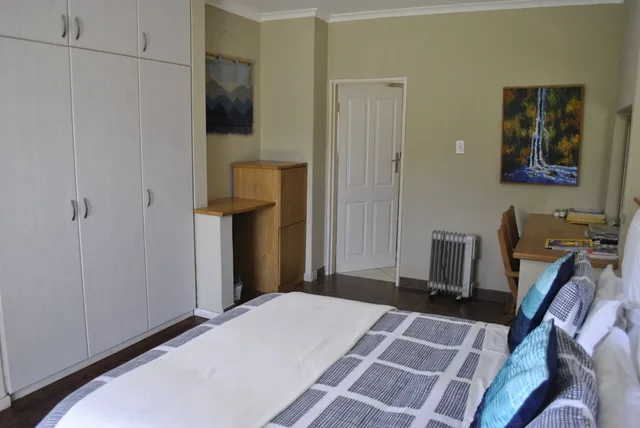 إقامة بثلاثة أسرّة وسرير كوين في الطابق الأرضي، Cotswold House 2/4