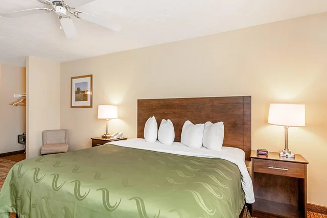 غرفة بسرير كينج، Quality Inn Burkeville Hwy 360 & 460 3/4