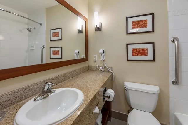 غرفة سوبيريور بسريرين كوين، Comfort Inn & Suites Ventura Beach 9/9