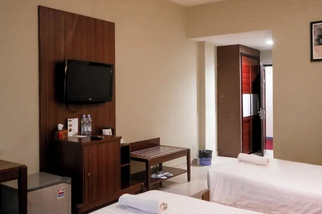 غرفة سوبيريور بسريرين منفصلين، HOTEL MARIAT SORONG 4/5