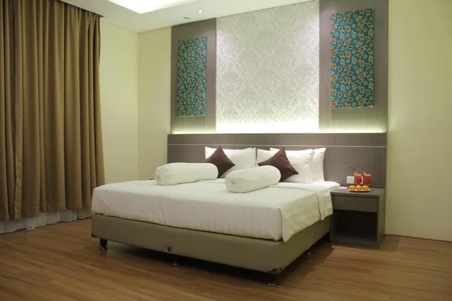 غرفة بريميير بسرير كينج، Nevada Ketapang Hotel (Formely Asana Nevada Ketapang) 1/8