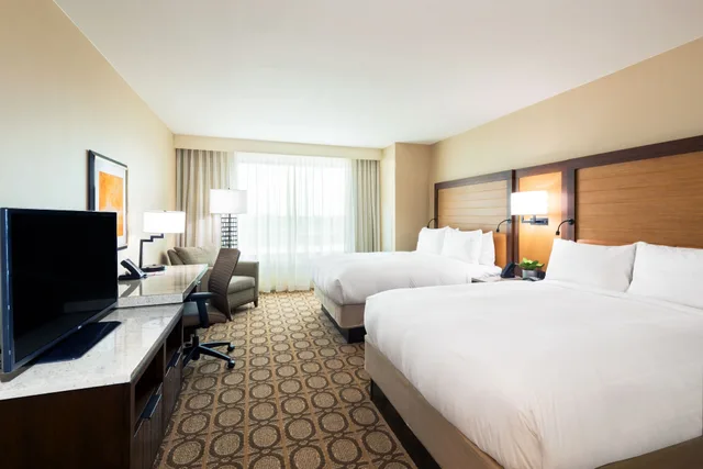 Room, 2 Queen Beds, Mountain View, Denver Marriott Westminster 3/6