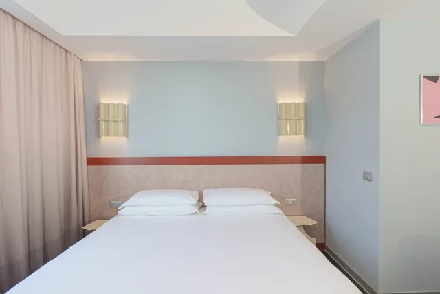 غرفة ديلوكس بسرير مزدوج بشرفة، Moderno Hotel Roma - Adults Only 6/10