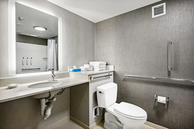 Suite, Multiple Beds، Springhill Suites Anchorage Midtown 7/10
