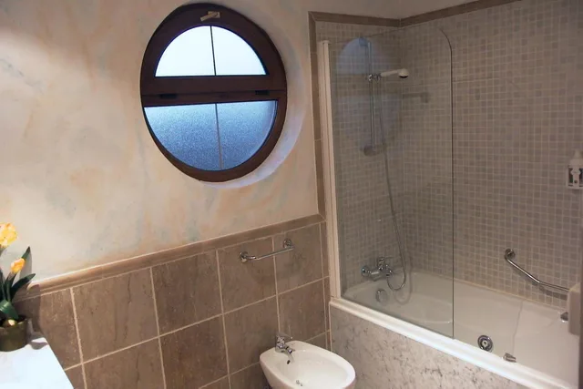 غرفة بسريرين، Hotel Santiago 9/10