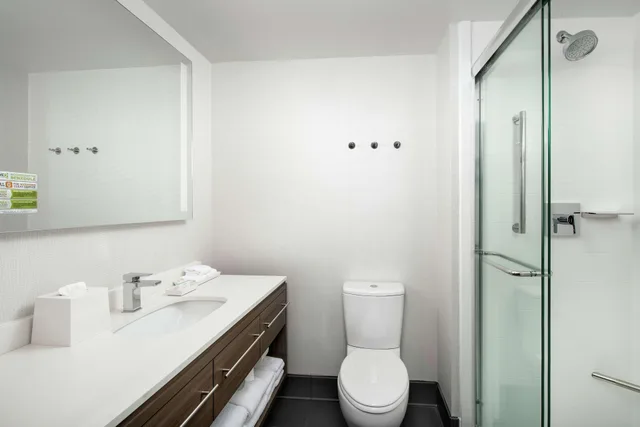 استوديو بسرير كوين لذوي الإعاقة، Home2 Suites By Hilton Nashville Downtown Convention Center 2/2
