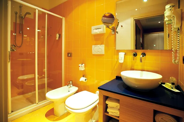 غرفة بسرير كوين، Best Western Hotel Piemontese 4/4