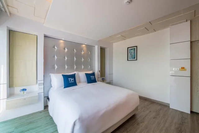 غرفة بريميير ديلوكس، NH Boat Lagoon Phuket Resort 6/10