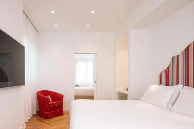 جناح بشرفة، Hotel Morfeo 1/3
