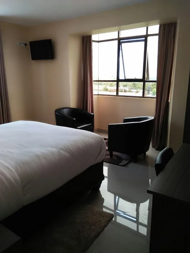 غرفة قياسية بسرير كوين، Mara Frontier Hotel 2/7