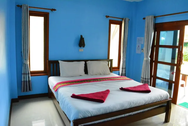 Room, King Bed, Lanta Family Resort 10/10
