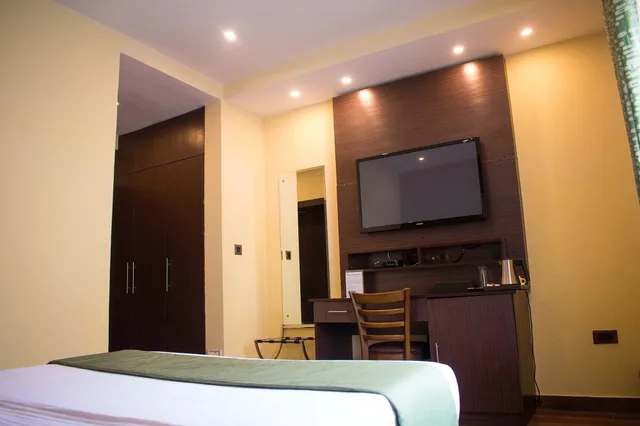غرفة قياسية بسرير مزدوج، Atlantic Hotel And Suites 2/4