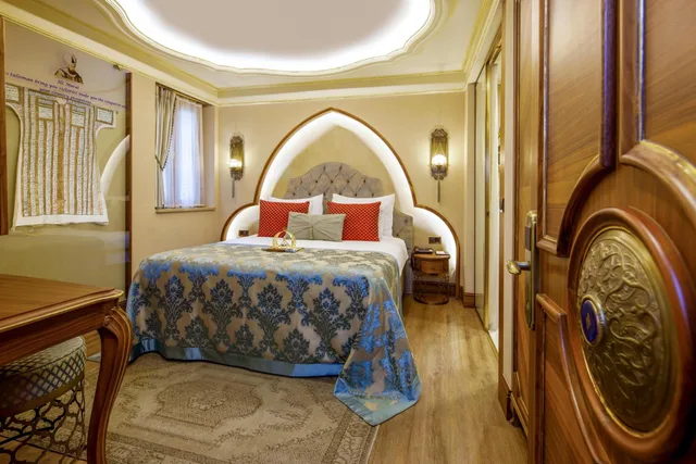 City, Queen Bed، Romance Istanbul Hotel 2/2