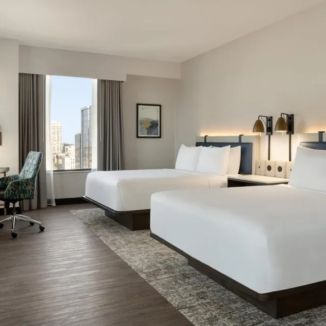 غرفة بريميوم بإطلالة على المدينة في طابق مرتفع، Crowne Plaza Seattle Hotel 2/7