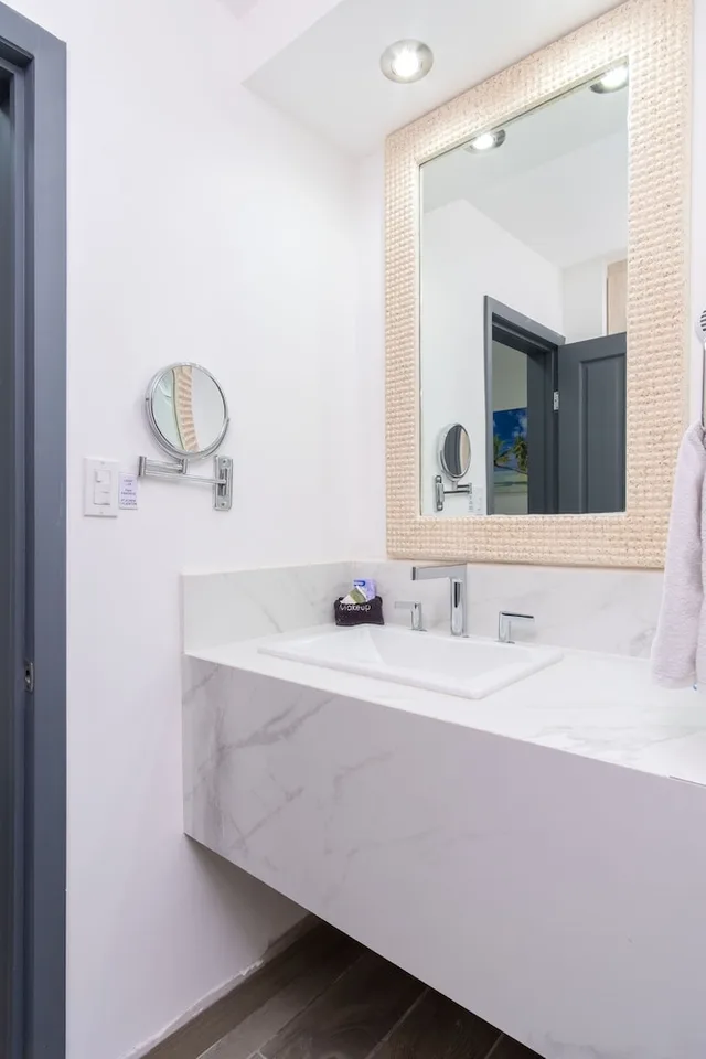 غرفة كومفورت بسرير كينج بإطلالة على البحر، Playa Bonita Resort 10/10