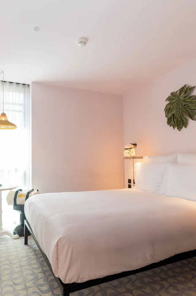 Small Mama, Queen Bed، Mama Shelter Lisboa 2/7