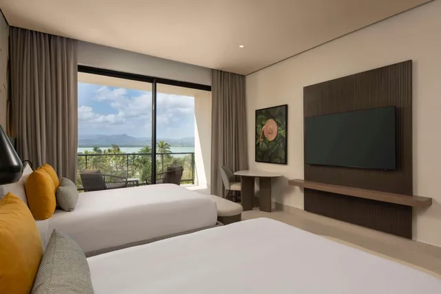 Room, 2 Queen Beds, Partial Beach View, Plunge Pool، Zemi Miches Punta Cana All-Inclusive Resort, Curio by Hilton 3/8