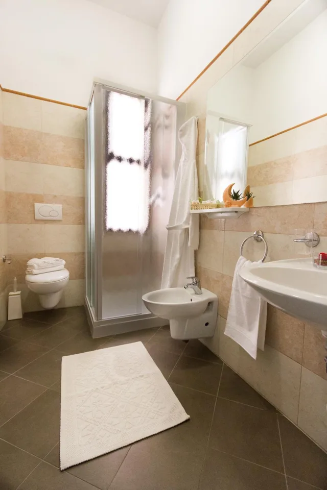 غرفة رباعية، Hotel Augustus 8/8