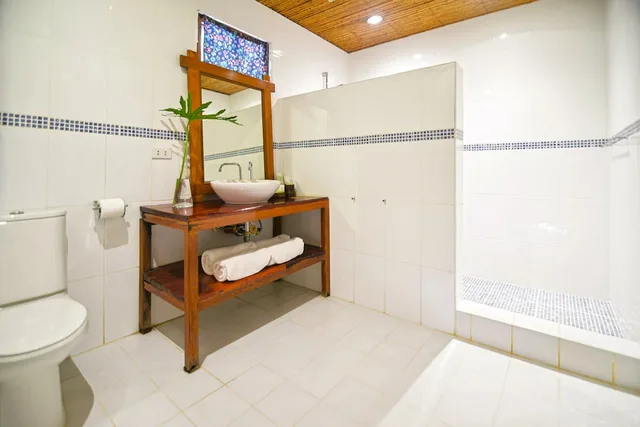 Family Suite, Queen and Twin Beds, The Strand Boutique Resort 9/10
