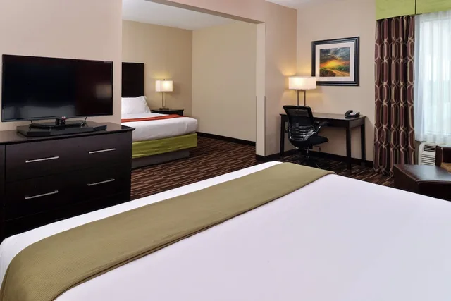جناح بسرير كينج وسرير كوين، Holiday Inn Express Hotel And Suites Alva 3/5