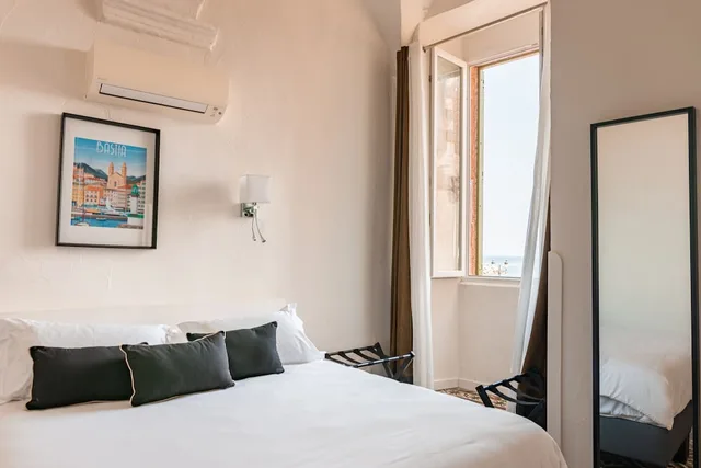 غرفة كومفورت بسرير مزدوج بإطلالة على البحر، Hotel Posta Vecchia 10/10