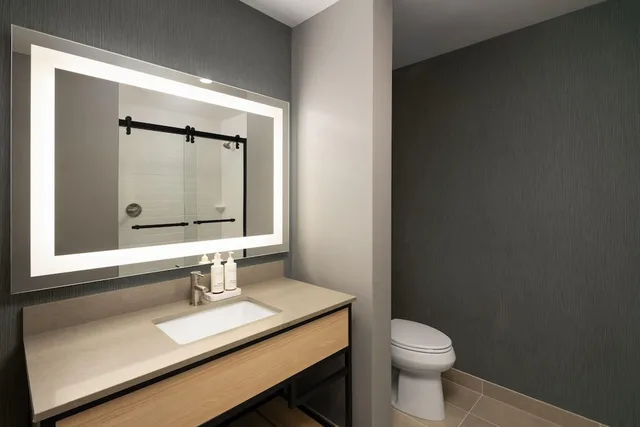 غرفة قياسية بسرير كينج، La Quinta Inn and Suites by Wyndham Leavenworth 6/8