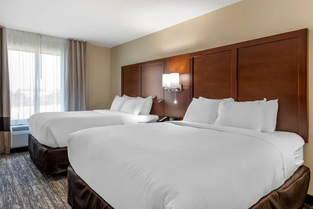 جناح بسريرين كوين مع أريكة، Comfort Suites Dry Ridge 1/4