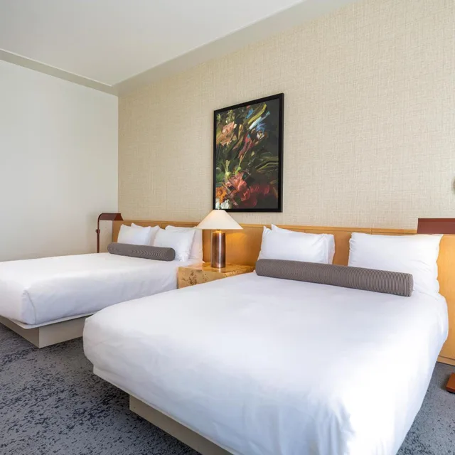 Deluxe, Queen Bed, 21C Museum Hotel Bentonville 3/8