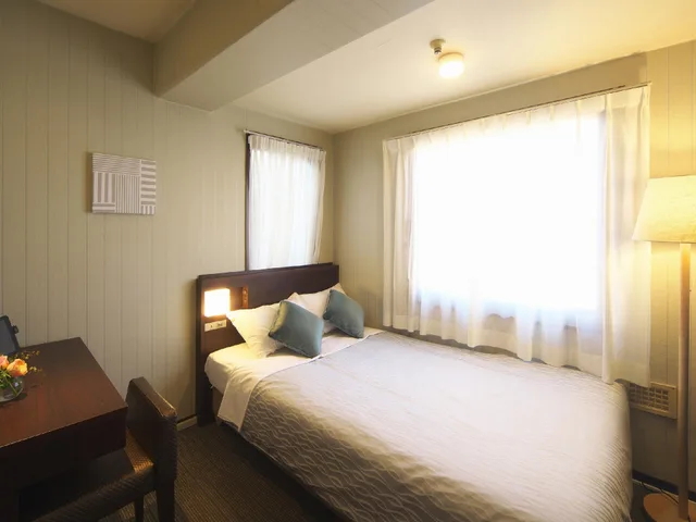 Semi Room, Semi Double Bed, Small، Yokohama Heiwa Plaza Hotel 1/1