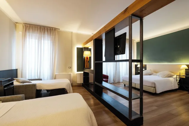 غرفة عائلية بسرير فردي مع أريكة، Hotel Italia 2/10