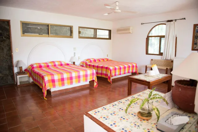 Grand, 2 Queen Beds, Sea Front, Terrace، Catalina Beach Resort 4/9