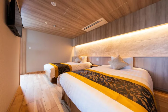 جناح جونيور، ONIYAMA HOTEL 2/8