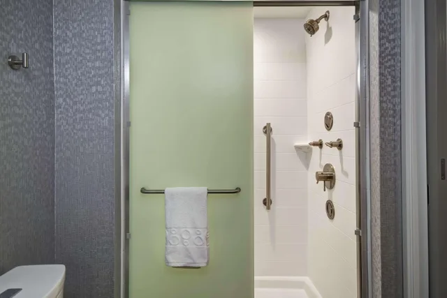 جناح استوديو بسرير كينج لذوي الإعاقة، Home2 Suites By Hilton Georgetown 3/3