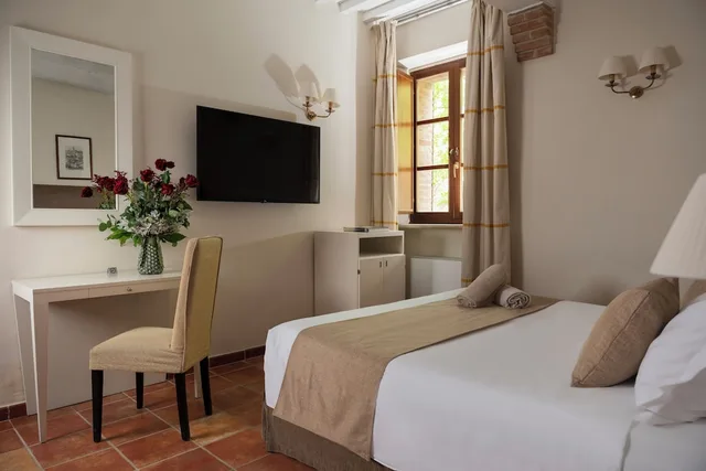 غرفة كلاسيكية بسرير كوين، Castello Di Leonina Relais 7/10