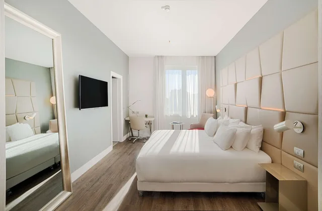 Premium, 1 Double and 1 Single Bed, with Extra Bed, Xl، Nh Collection Roma Palazzo Cinquecento 6/10