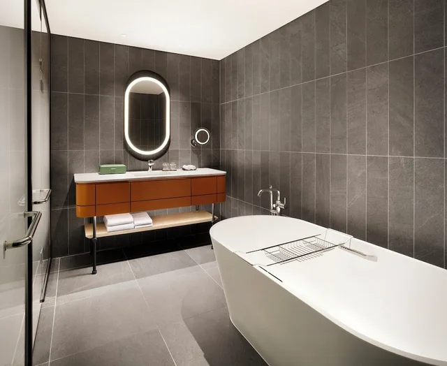 1 Bedroom, Superior, Suite, King Bed, Pullman Ambassador Seoul Eastpole 2/2