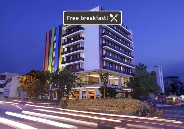 Standard, Double or Twin Bed, Hotel Amaris Embong Malang 2/2